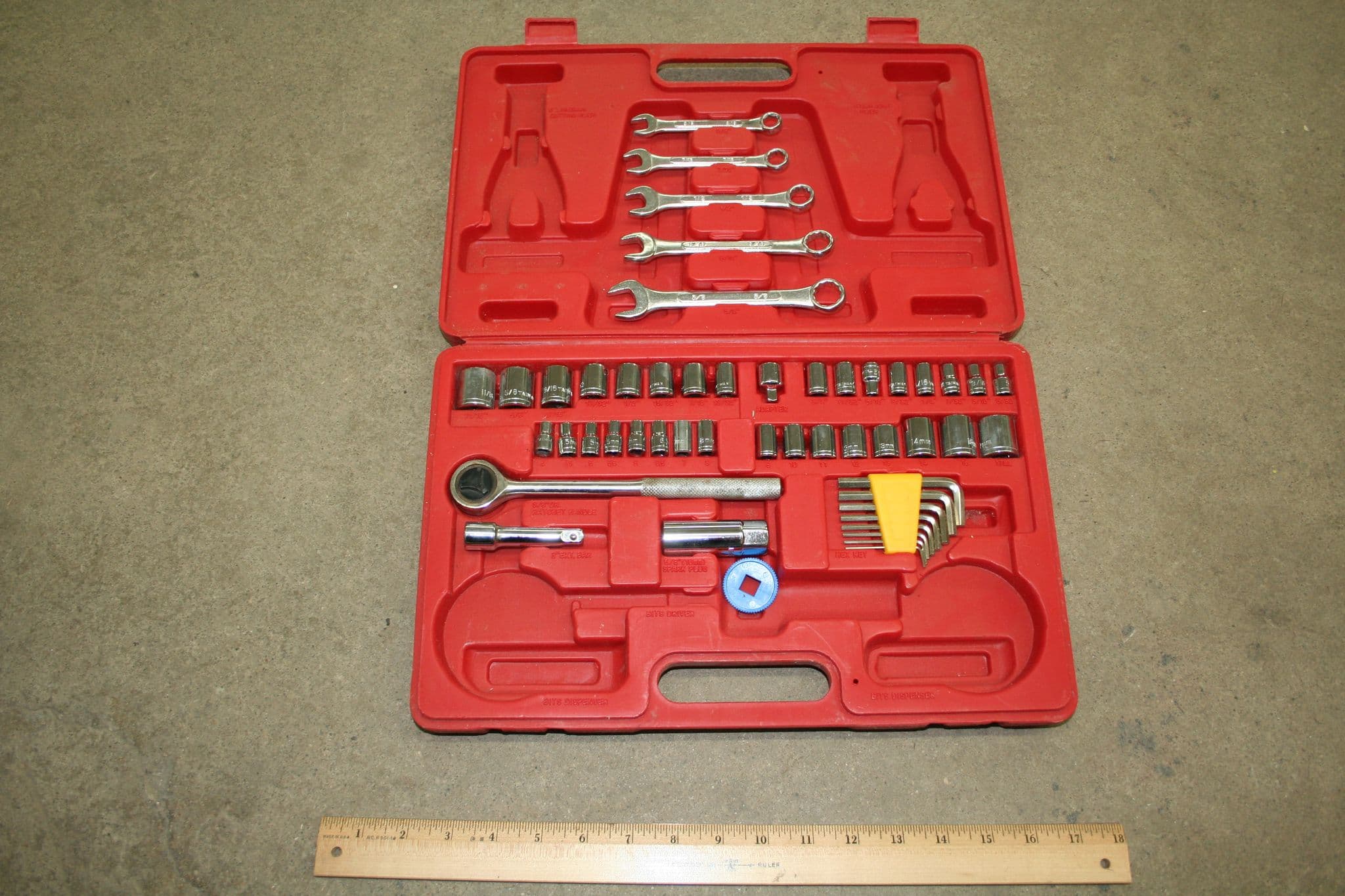 1/4" & 3/8" Socket Set