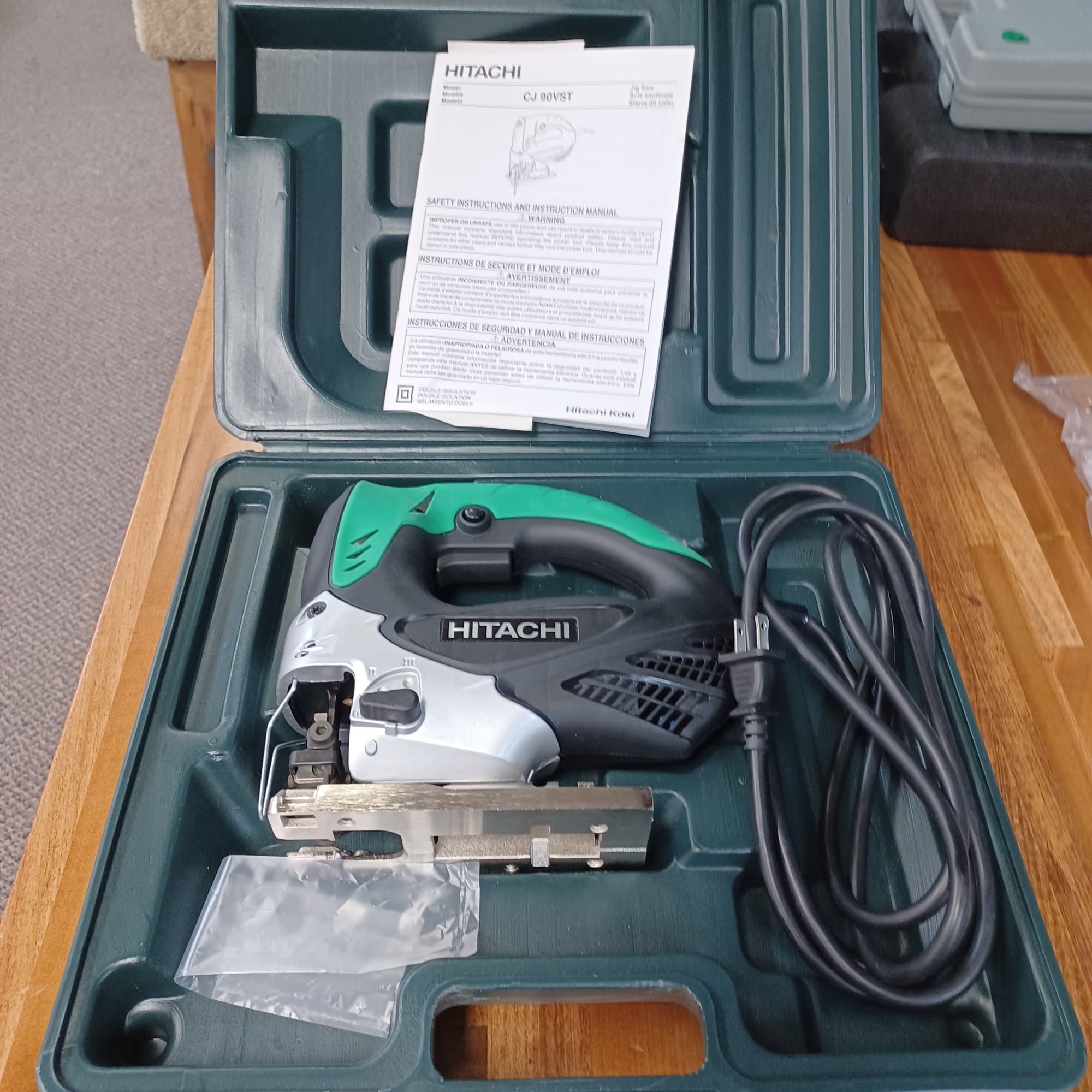 Hitachi jig saw