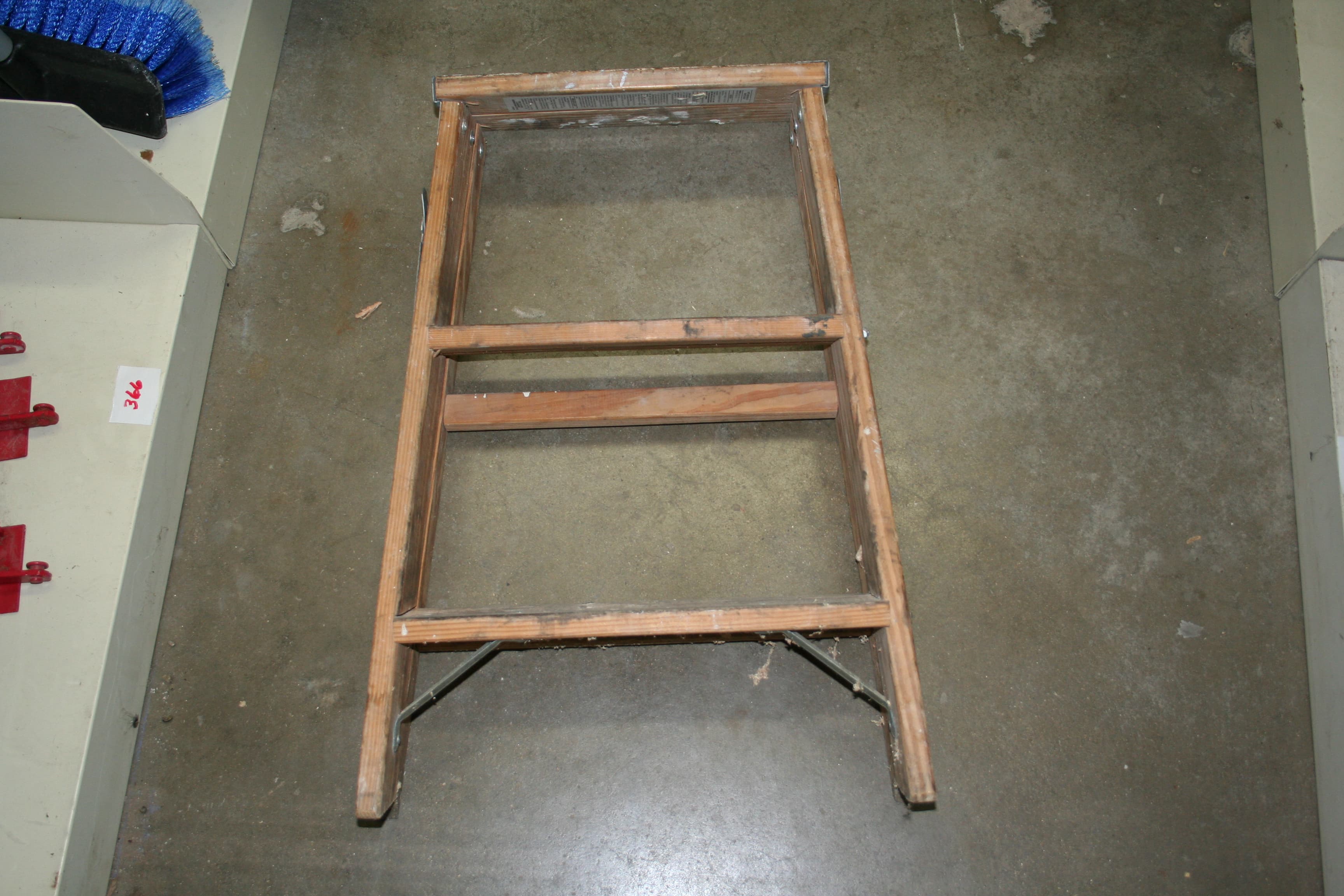 Step Stool Ladder, 3-Step